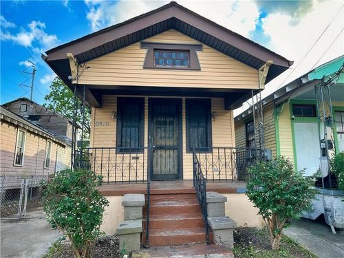 8410 Oleander Street, New Orleans, LA, 70118 | Card Image