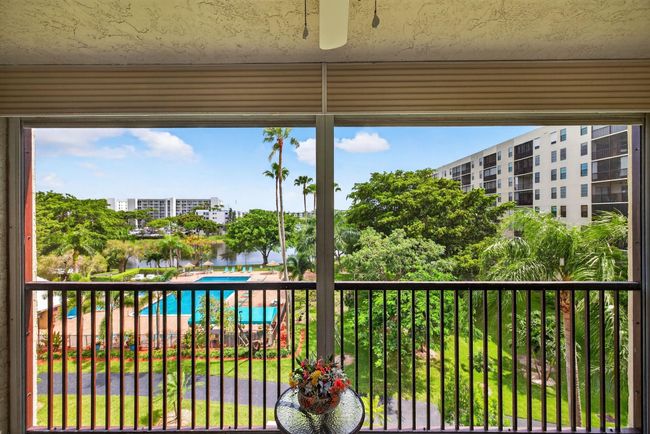 APT-505 - 2205 S Cypress Bend Dr, Condo with 2 bedrooms, 2 bathrooms and null parking in Pompano Beach FL | Image 17