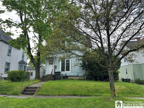 138 Park St, Jamestown, NY, 14701-8040 | Card Image