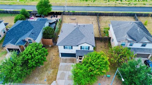 307 Grutsch Dr, Bastrop, TX, 78602-4026 | Card Image