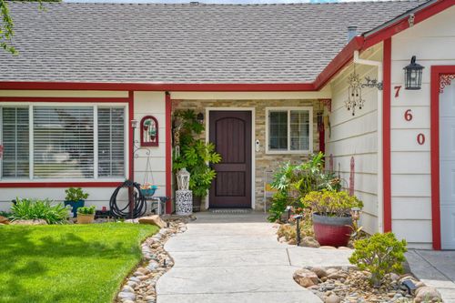 760 Pebble Way, Manteca, CA, 95336 | Card Image