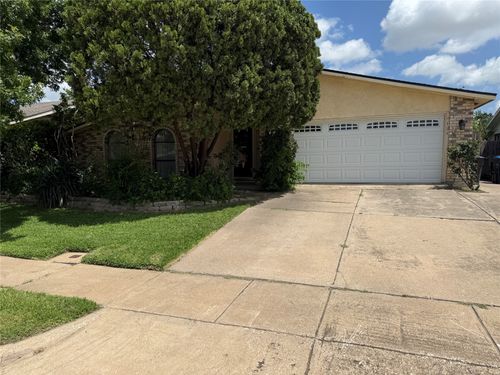 4121 Longstraw Dr, Fort Worth, TX, 76137-1727 | Card Image