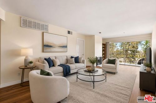 2115-4755 Templeton St, Los Angeles, CA, 90032 | Card Image