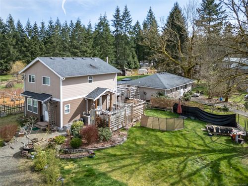 7874 & 7876 Fairview Rd, Black Creek, BC, V9J1G5 | Card Image