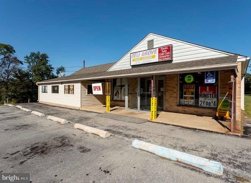 1401 S Whitford Rd, WEST CHESTER, PA, 19380-1052 | Card Image