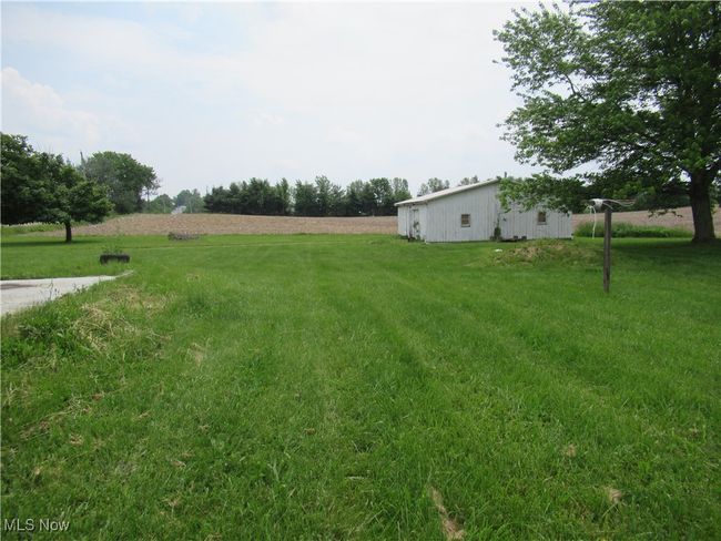 View from the side of the home | Image 26