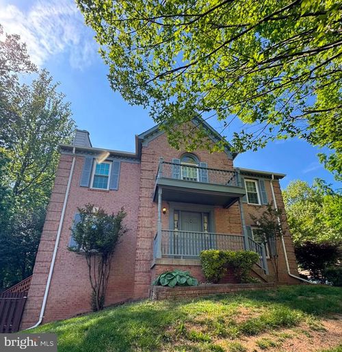 12501 Sweet Leaf Ter, FAIRFAX, VA, 22033-2464 | Card Image