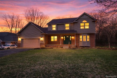 4570 River Hills Ct, Brighton, MI, 48114-7553 | Card Image