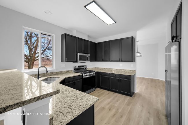 2450 Geneva Ln, House other with 5 bedrooms, 4 bathrooms and 6 parking in Montgomery IL | Image 12