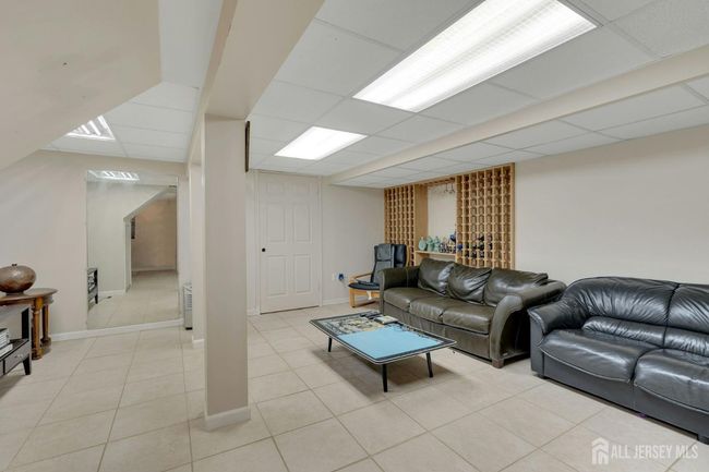 1 Pheasant Run, Townhouse with 2 bedrooms, 3 bathrooms and null parking in Edison NJ | Image 21