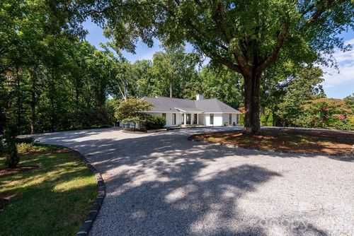 159 Silver Fox Ln, Tryon, NC, 28782-6663 | Card Image