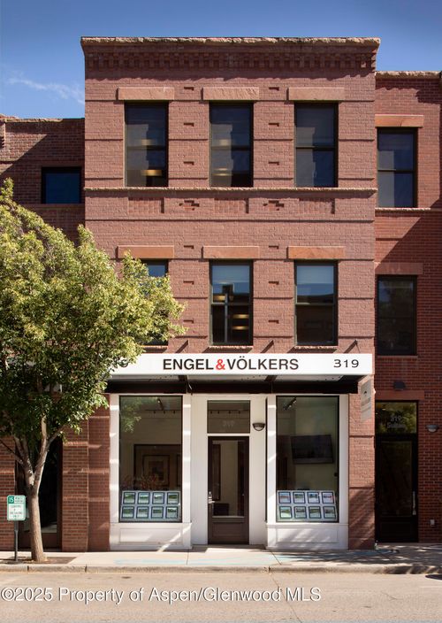 303-319 Main St, Carbondale, CO, 81623-2047 | Card Image