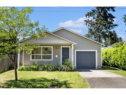 6925 Se 65th Ave, Portland, OR, 97206-7437 | Card Image