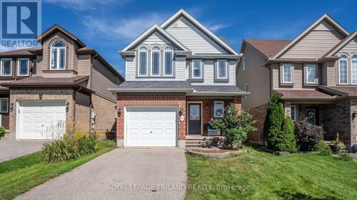994 Mapleridge St, London, ON, N6H0A6 | Card Image