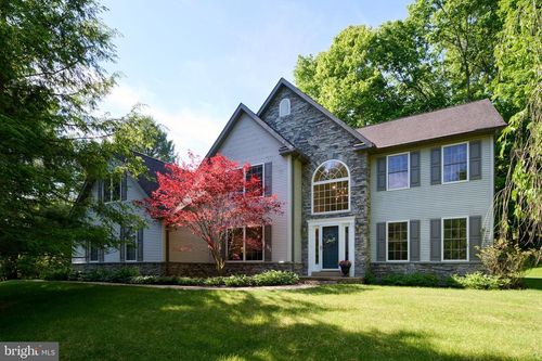 105 Montauk Cir, Port Matilda, PA, 16870-7313 | Card Image