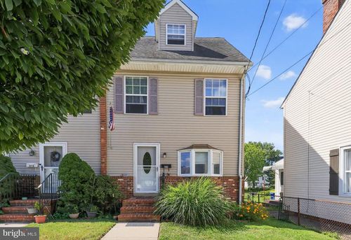 920 Clayton St, Historic New Castle, DE, 19720-6024 | Card Image