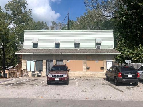 10906 Truman Rd, Independence, MO, 64052-3762 | Card Image