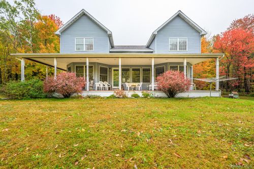 1013 Plank Rd, Averill Park, NY, 12018-5615 | Card Image
