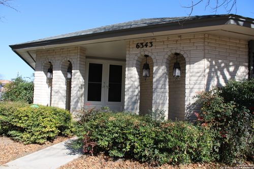 6343 Pickering Dr, Leon Valley, TX, 78238-2338 | Card Image