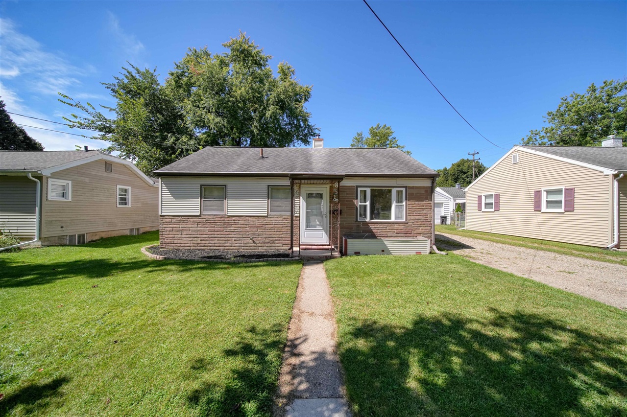 Fleming Ave, Jackson, MI 49202