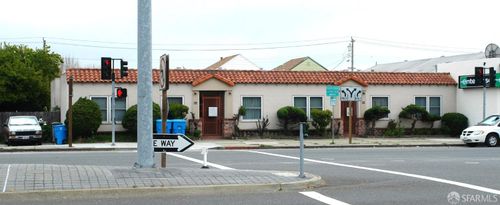 960 El Camino Real, San Bruno, CA, 94066-3161 | Card Image