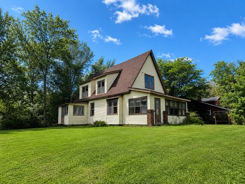 35-305 E State St, Saint Croix Falls, WI, 54024-9161 | Card Image