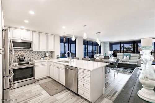 apt-437-17170 Harbour Point Dr, FORT MYERS, FL, 33908-2760 | Card Image