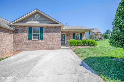 8109 Pepperdine Way, Knoxville, TN, 37923-1254 | Card Image