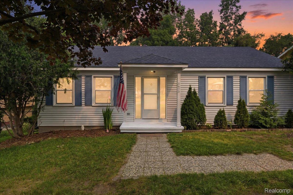 Residential in Waterford Charter Township 3