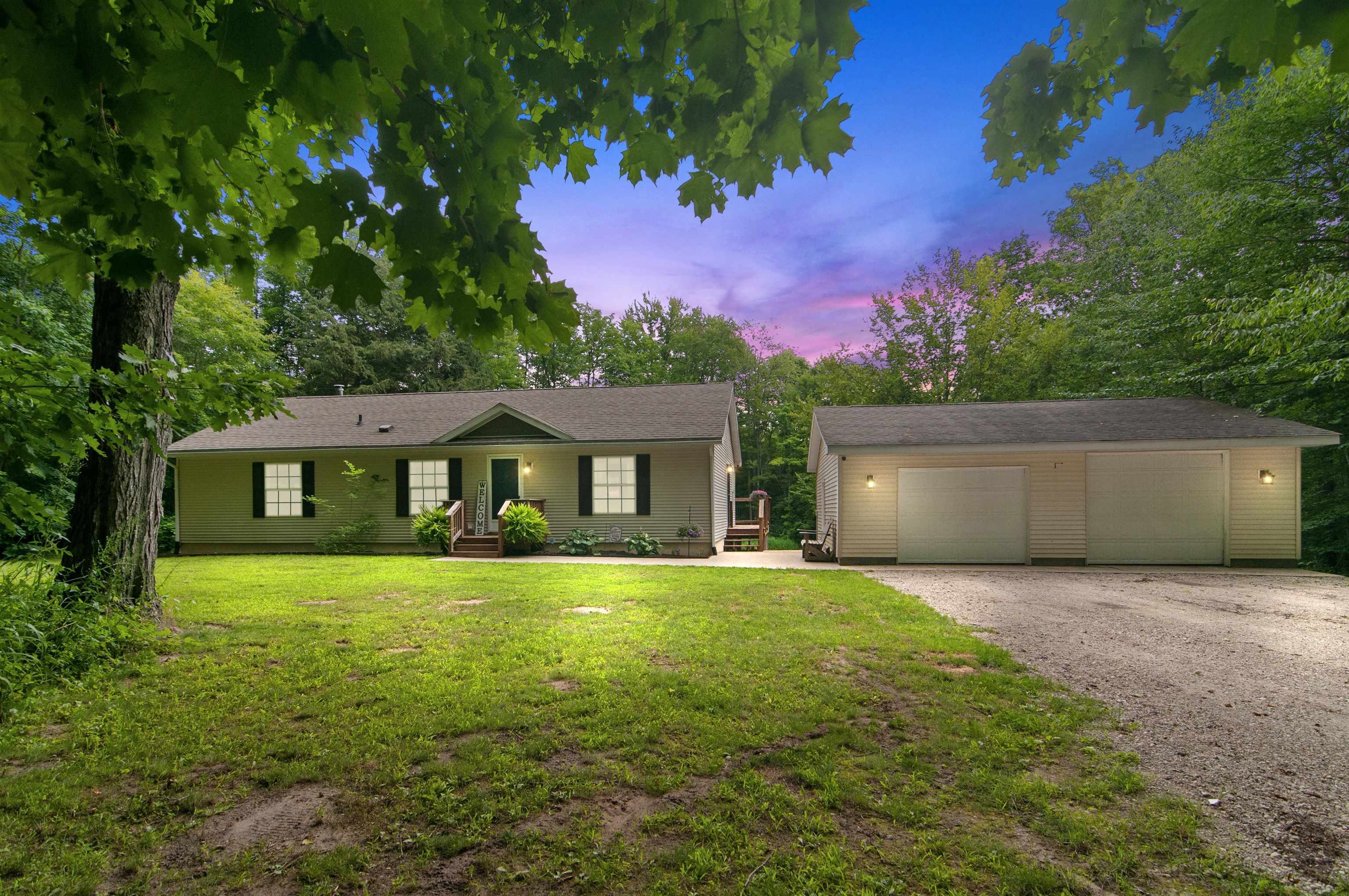 27 Rd, Cadillac, MI 49601