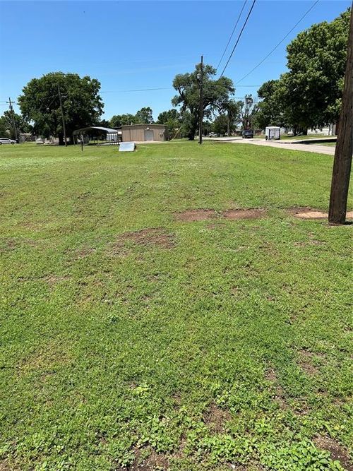 122 N 10th St, Thomas, OK, 73669 | Card Image