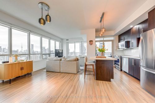 3106-28 Linden St, Toronto, ON, M4Y0A4 | Card Image