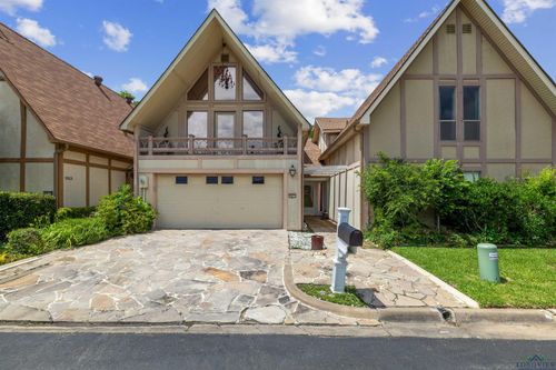 1011 Town Lake Dr, Longview, TX, 75601-4925 | Card Image