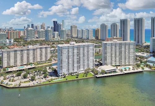 apt-222-500 Bayview Dr, Sunny Isles Beach, FL, 33160-4748 | Card Image