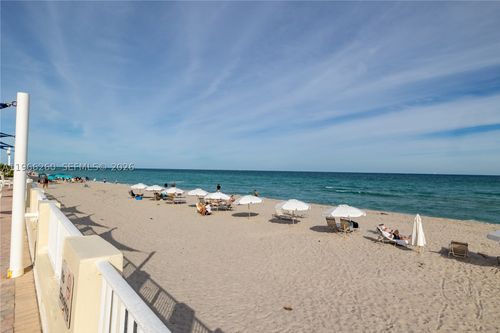 718-3180 S Ocean Dr, Hallandale Beach, FL, 33009-7249 | Card Image