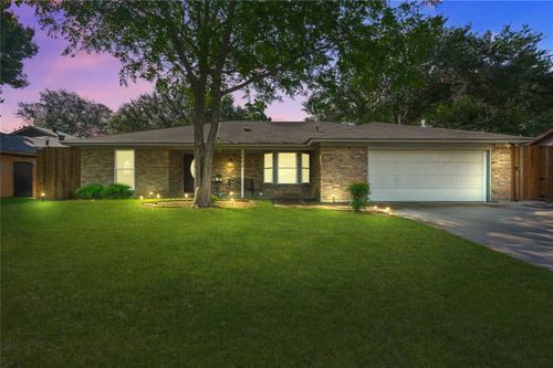 3407 Dovecreek Dr, Arlington, TX, 76016-1822 | Card Image