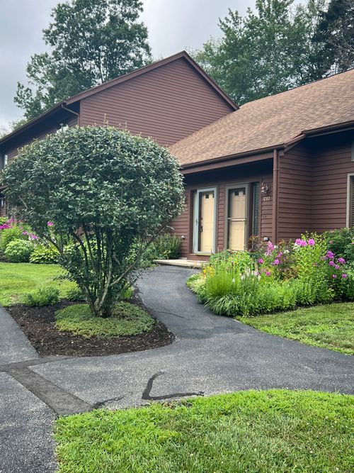 apt-c16-348 Boston Post Rd, Waterford, CT, 06385-1933 | Card Image