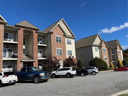 apt-304-6815 Hanesbrook Cir, Clemmons, NC, 27012-9655 | Card Image