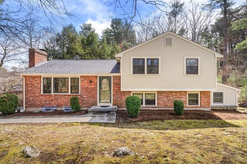 23 Hillcrest Rd, Medfield, MA, 02052-2126 | Card Image