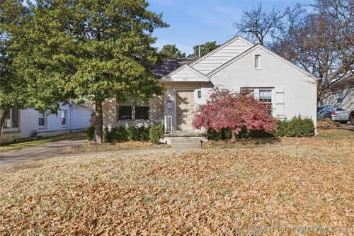 2537 E 18th St, Tulsa, OK, 74104-5801 | Card Image