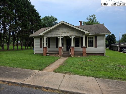 117 Hillcrest St, Jonesville, NC, 28642-2513 | Card Image