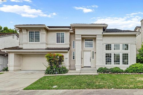 8840 Redwater Dr, Antelope, CA, 95843-4986 | Card Image