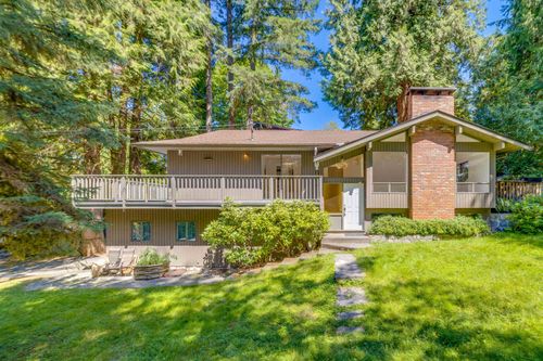 4755 Cove Cliff Rd, North Vancouver, BC, V7G1H8 | Card Image