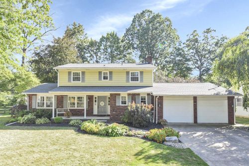 4861 Woodview Dr, Vermilion, OH, 44089-1661 | Card Image