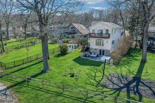 32 Mcnabb Rd, Lake Hopatcong, NJ, 07849-1731 | Card Image