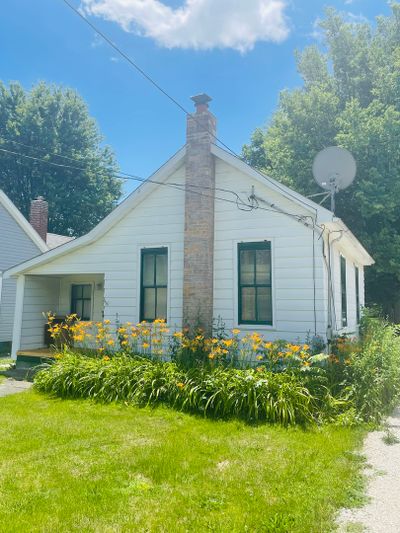 1213 E Main Street, House other with 1 bedrooms, 1 bathrooms and 6 parking in Streator IL | Image 1