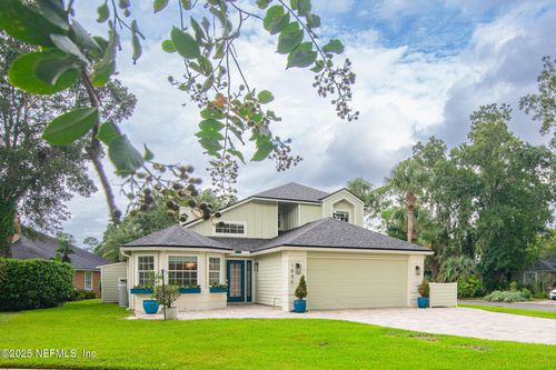 1886 Cardinal Ct, Jacksonville Beach, FL, 32250-2555 | Card Image