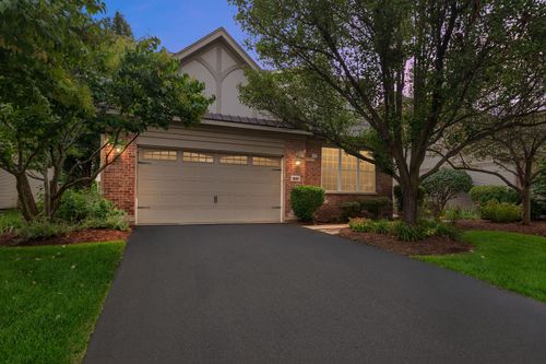 809 Colchester Dr, Oswego, IL, 60543-5102 | Card Image