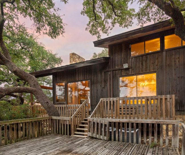 View of deck at dusk | Image 15