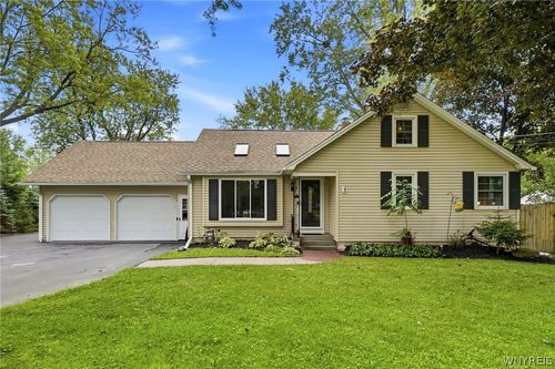 5241 William St, Lancaster, NY, 14086-9673 | Card Image